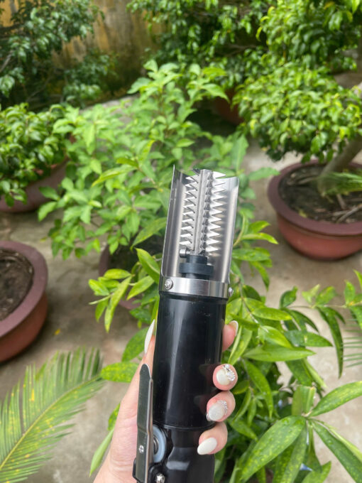 Máy cạo vảy cá cầm tay dùng pin chống nước