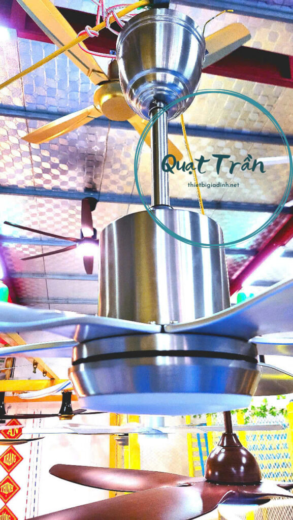 Ảnh thực tế quạt trần 6 cánh nhựa màu bạc